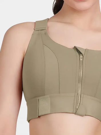 𝐈𝐦𝐩𝐨𝐫𝐭𝐞𝐝 𝐆𝐢𝐫𝐥 𝐅𝐢𝐭 Premium Comfort Bra - Military Green